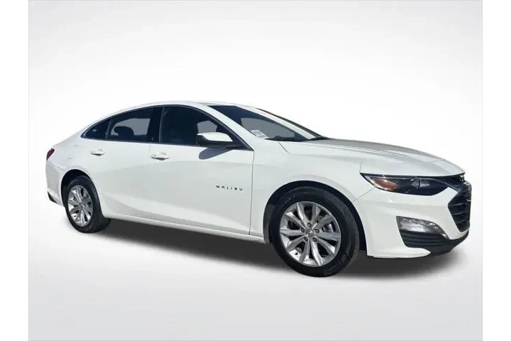 $21900 : Chevrolet Malibu 2024 LT 4dr image 1