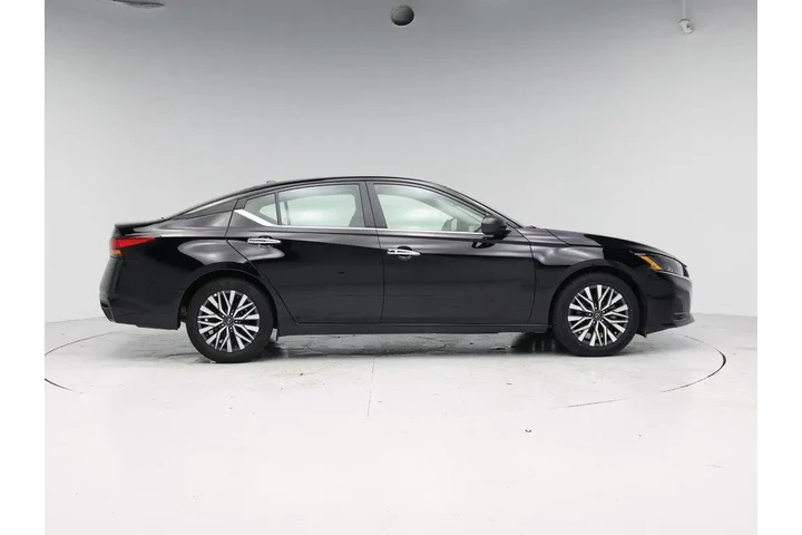 $21998 : Nissan Altima 2025 2.5 SV 4d image 7