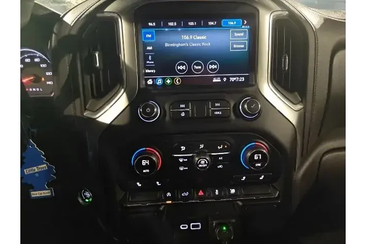 $30990 : Chevrolet Silverado 1500 202 image 10