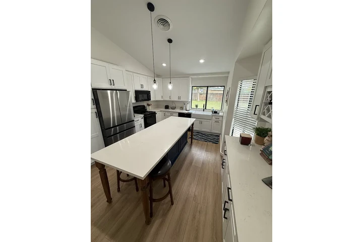 $1400 : Bakersfield Renta image 6