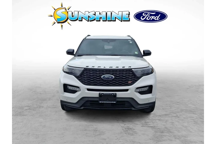 $35900 : Ford Explorer 2022 AWD ST 4d image 2