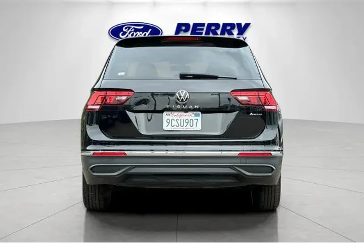 $27995 : Volkswagen Tiguan 2022 AWD S image 5
