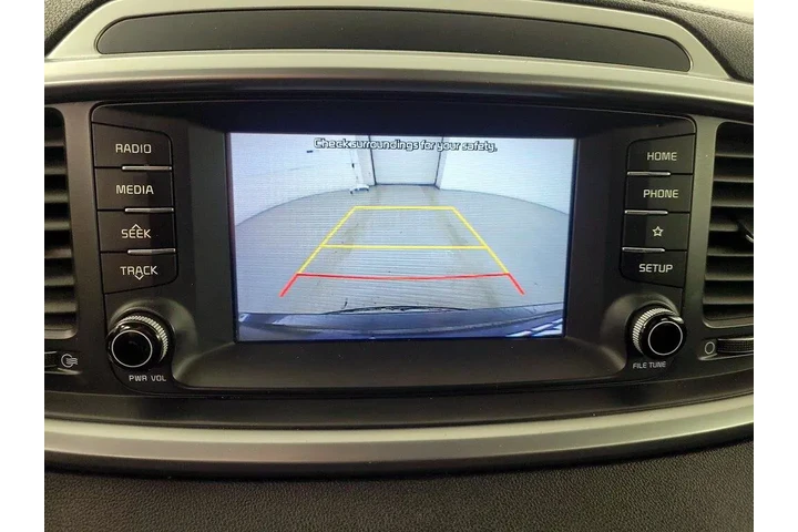 $15998 : Kia Sorento 2020 AWD S V6 4d image 6