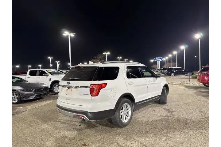 $18891 : Ford Explorer 2017 XLT 4dr S image 6