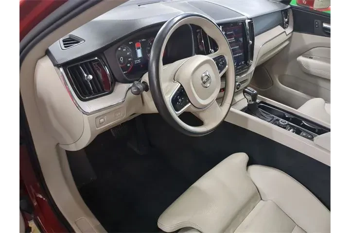 $16000 : Volvo XC60 2018 AWD T5 Inscr image 10