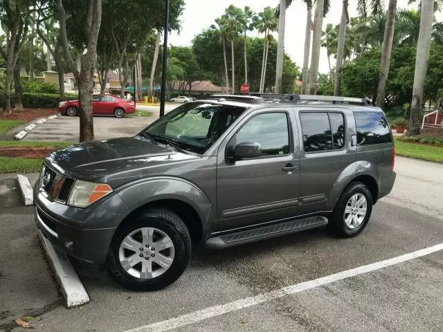 $3300 : 2008 Nissan Pathfinder SE image 1