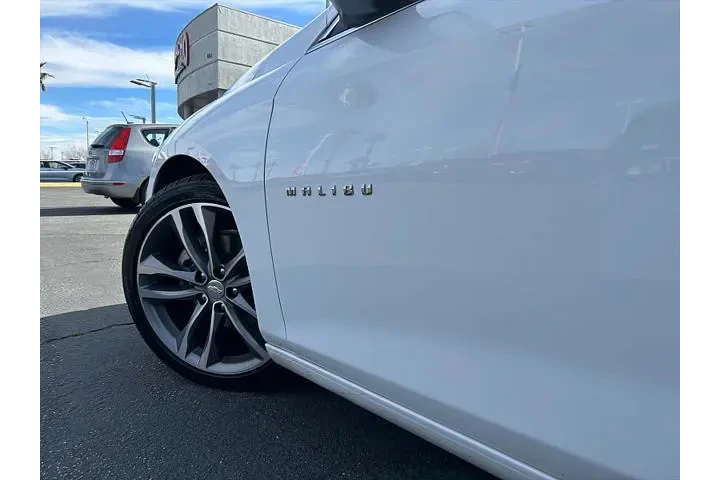 $23995 : Chevrolet Malibu 2024 LT 4dr image 8