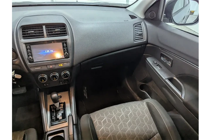 $21997 : Mitsubishi Outlander Sport 2 image 8
