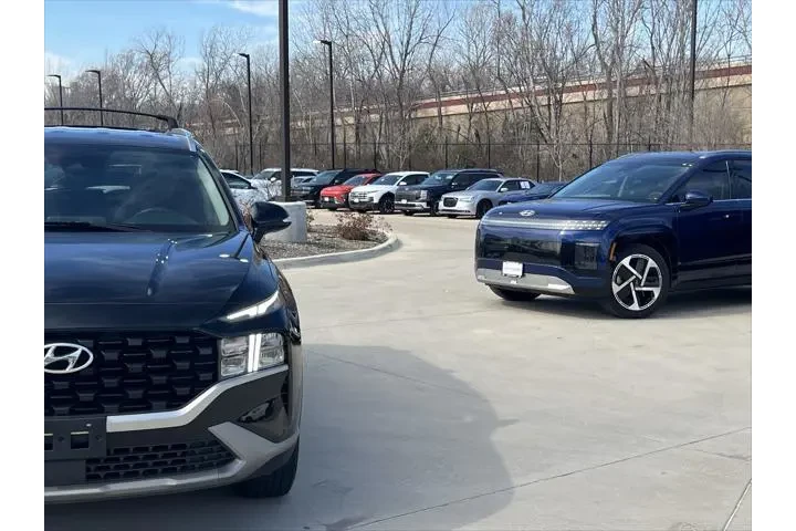 $19499 : Hyundai SANTA FE 2023 AWD SE image 3