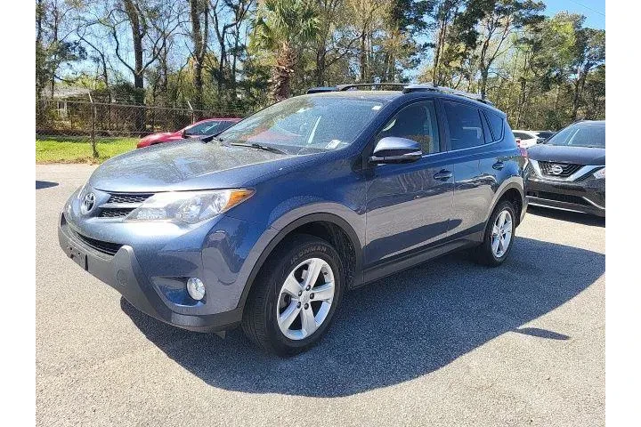 $14997 : Toyota RAV4 2014 AWD XLE 4dr image 4