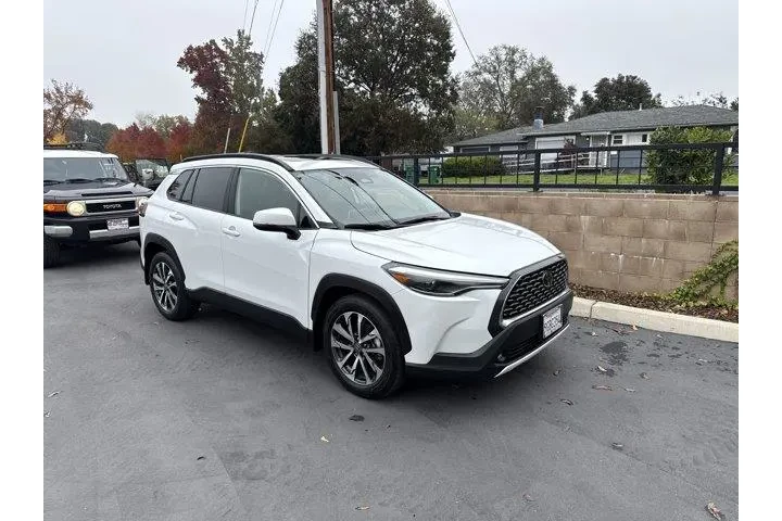$28995 : Toyota Corolla Cross 2023 AW image 1