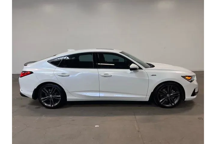 $29458 : Acura Integra 2023 4dr Liftb image 2