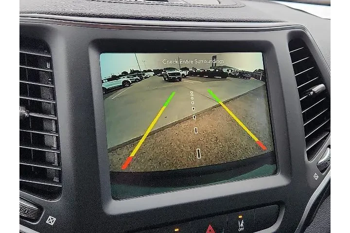 $25990 : Jeep Cherokee 2023 4x4 Altit image 8