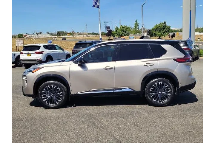 $32800 : Nissan Rogue 2025 Platinum 4 image 7