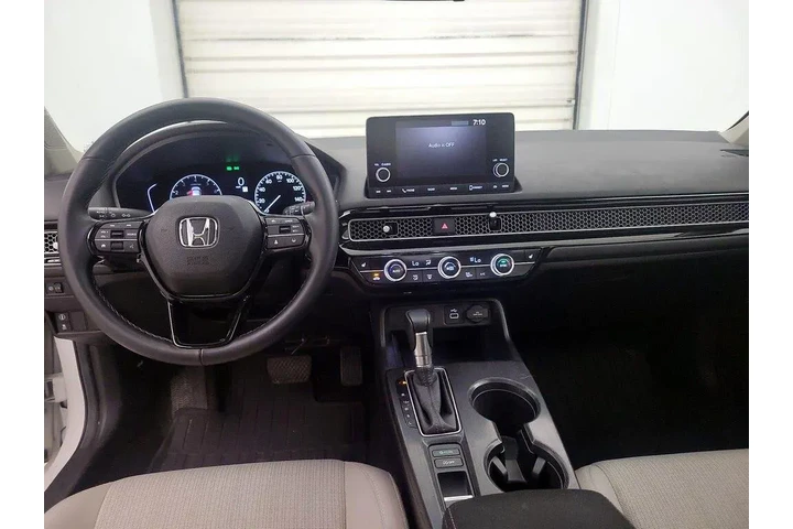 $26998 : Honda Civic 2024 EX 4dr Seda image 9