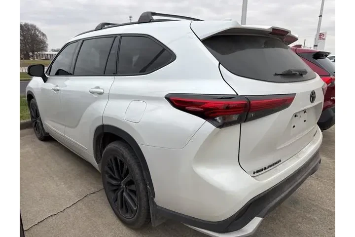 $38938 : Toyota Highlander 2022 AWD X image 8
