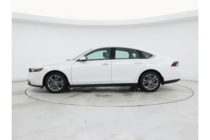 $26998 : Honda Accord 2024 EX 4dr Sed image 3