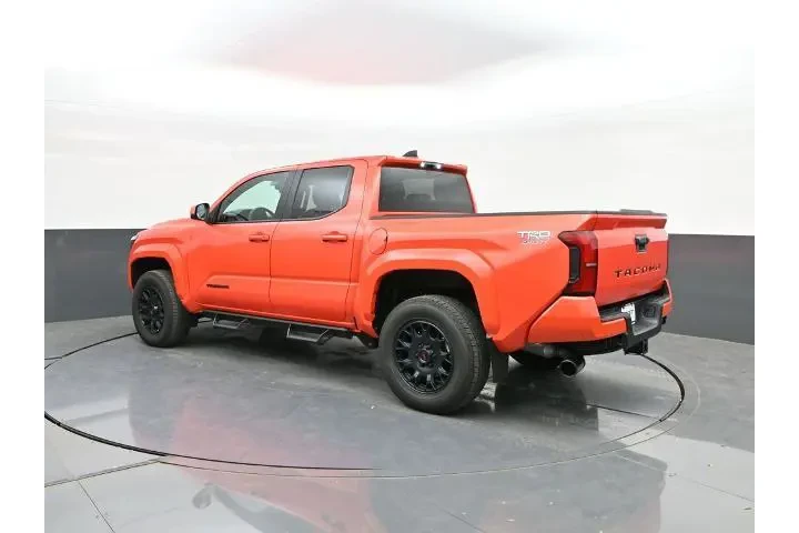 $38849 : Toyota Tacoma 2024 4x2 SR5 4 image 5
