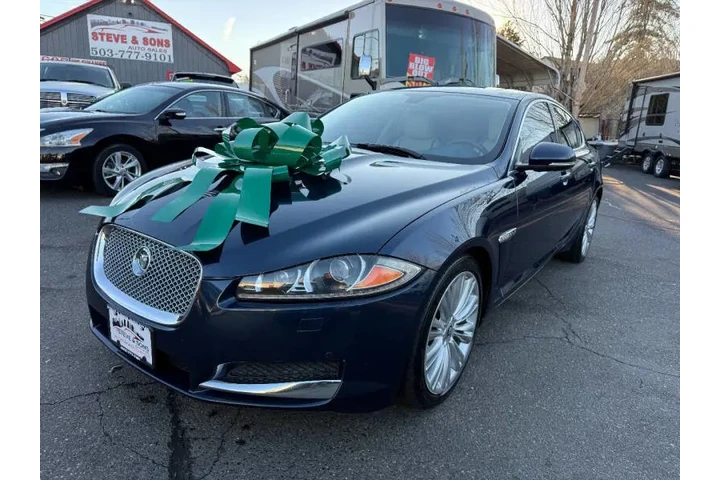 $8995 : 2012 XF Portfolio image 5