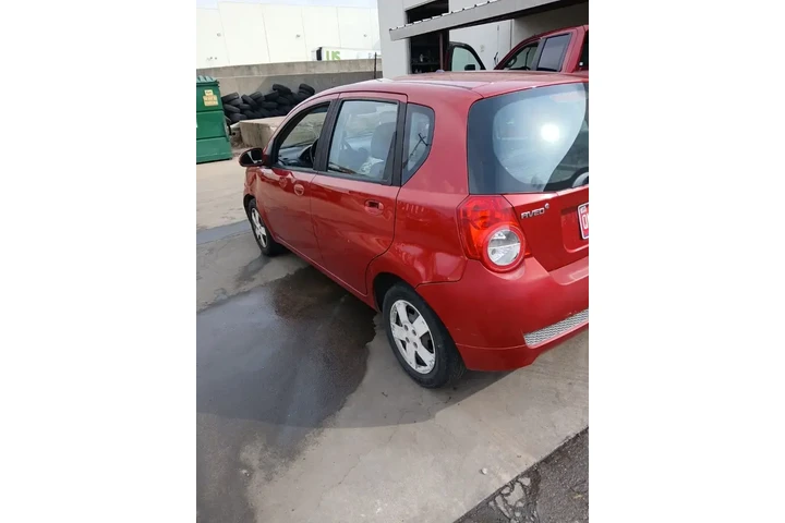 $2500 : Chevrolet Aveo 2010 Aveo5 LS image 7
