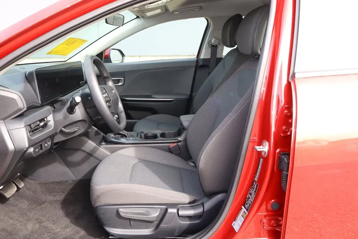 $19988 : 2025 K4 LXS FWD image 7