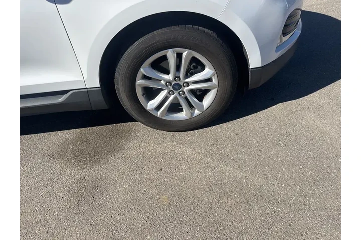 $15947 : Ford Edge 2019 SEL 4dr Cross image 4