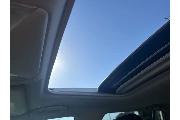 $28000 : Toyota RAV4 2024 XLE 4dr SUV image 10