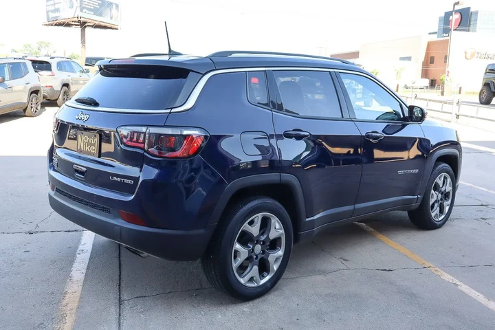 $18988 : 2021 Compass Limited image 5