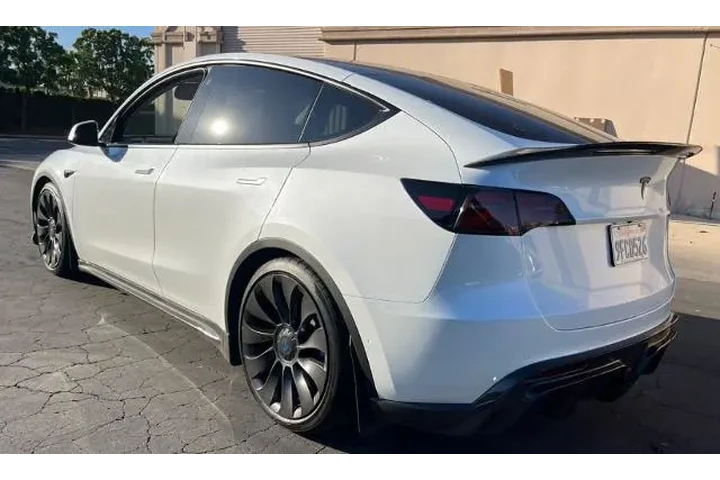 $28800 : Tesla Model Y 2022 AWD Long image 5