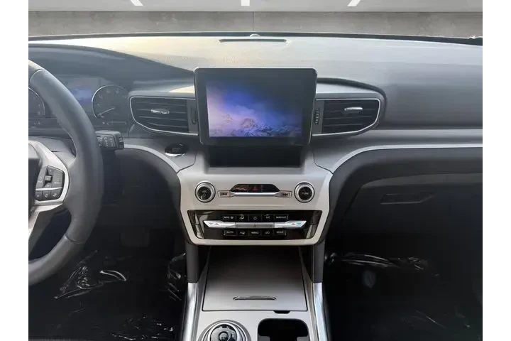 $32541 : Ford Explorer 2023 XLT 4dr S image 3