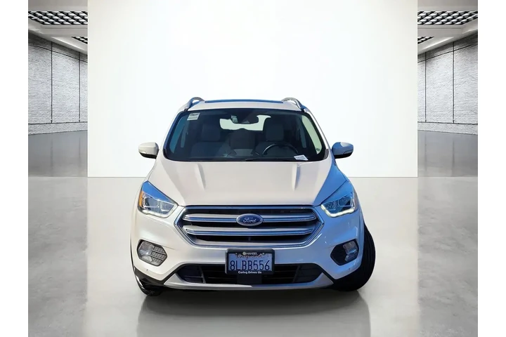 $16999 : Ford Escape 2019 Titanium 4d image 4
