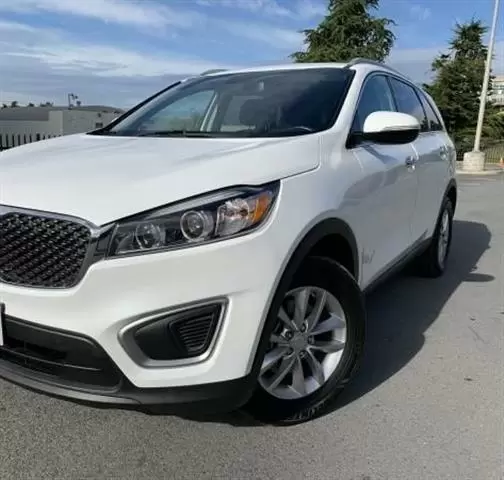 $7000 : 2016 Kia Sorento LX SUV image 2