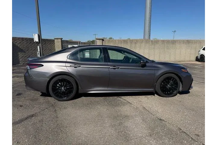 $32982 : Toyota Camry Hybrid 2023 XSE image 8