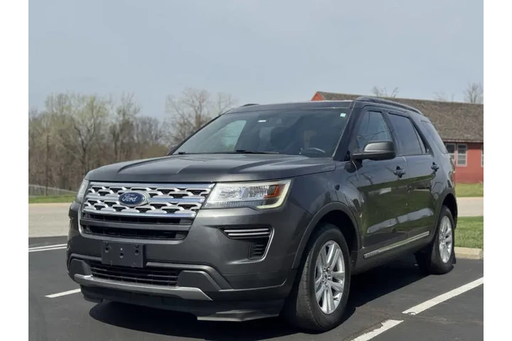$12999 : 2018 Explorer XLT image 1
