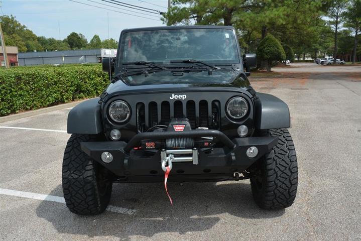 2015 Wrangler Unlimited Sport image 3