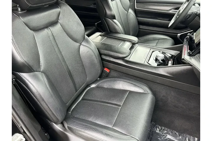 $37995 : Jeep Wagoneer L 2024 4x4 Ser image 9