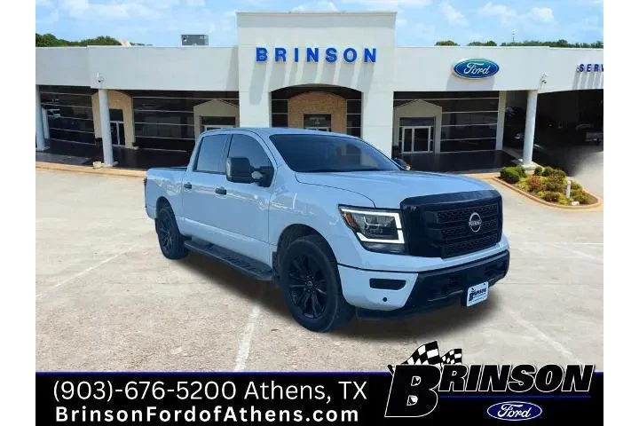$34591 : Nissan Titan 2023 4x4 SV 4dr image 3