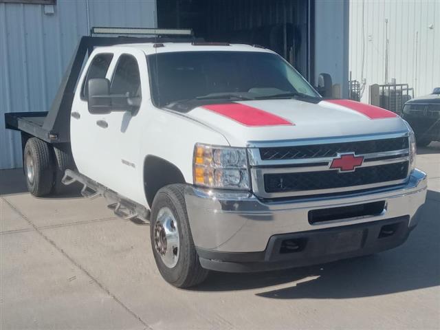 $23998 : 2013 Silverado 3500 image 2