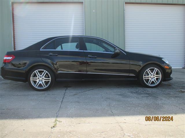 $12995 : 2010 E Class image 5