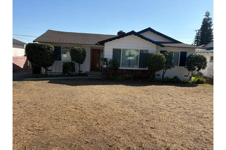 $1650 : Beautiful home 4 rent Ontario image 1