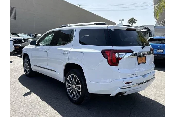 $31000 : GMC Acadia 2023 Denali 4dr S image 5