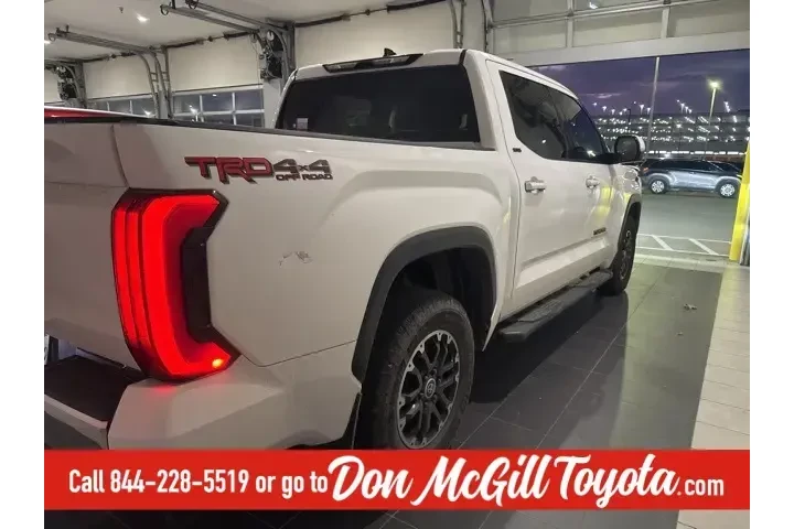 $39985 : Toyota Tundra 2023 4x4 SR5 4 image 7