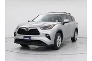 $29998 : Toyota Highlander 2022 LE 4d thumbnail