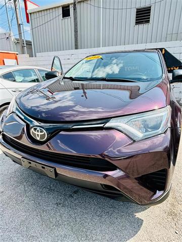 $16990 : 2018 TOYOTA RAV42018 TOYOTA R image 2