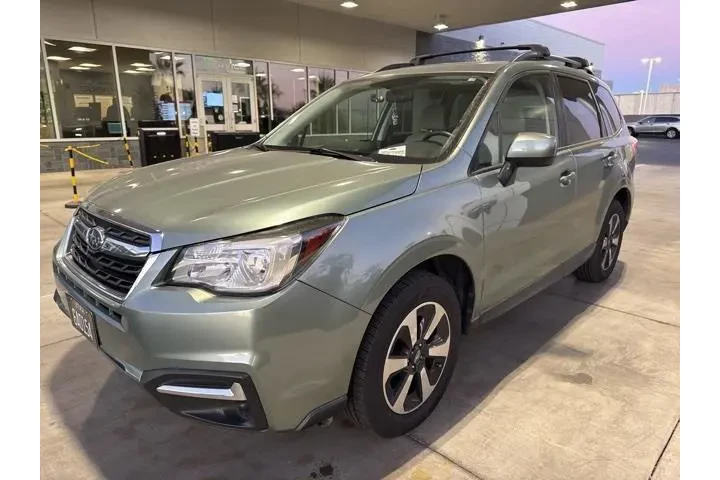 $14990 : Subaru Forester 2017 AWD 2.5 image 1
