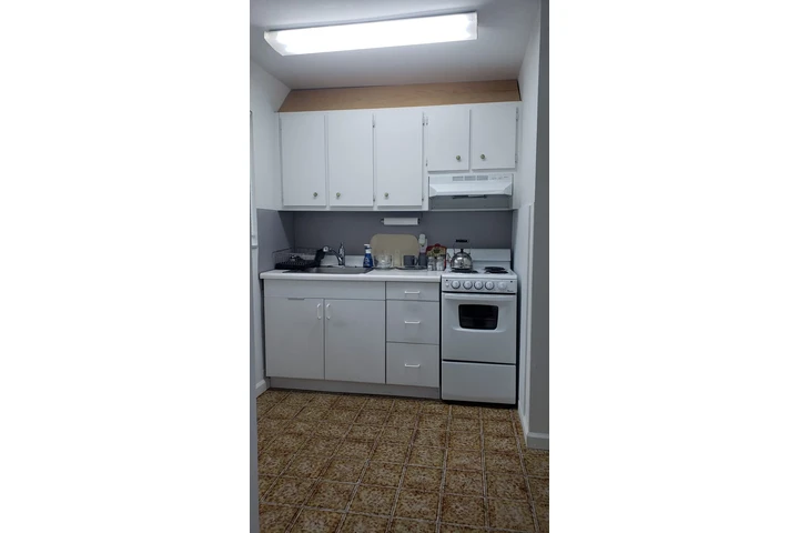 $2300 : 1/1 Apartamento amoblado image 8