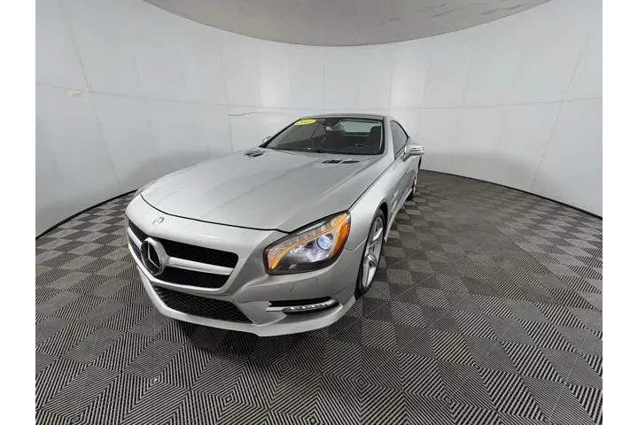 $28699 : Mercedes-Benz SL-Class 2013 image 7