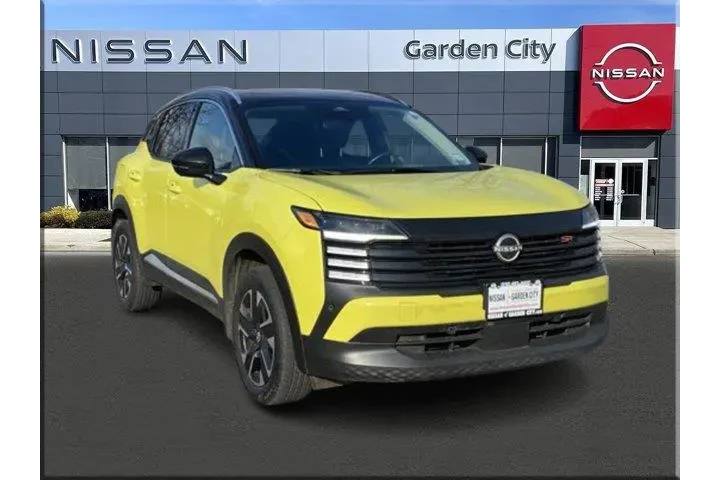 $20799 : Nissan Kicks 2025 AWD SR 4dr image 1