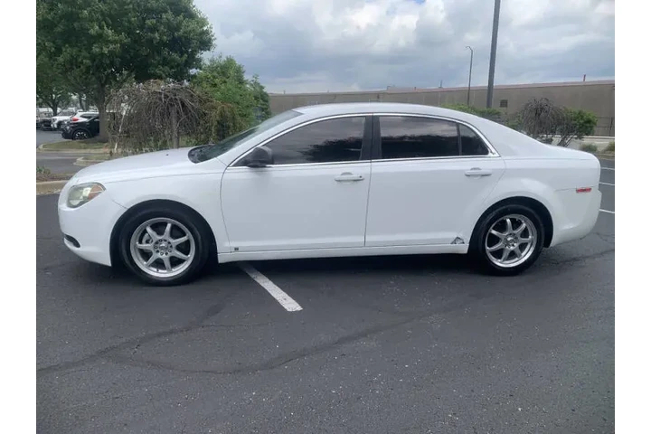 $3995 : 2010 Malibu LS Fleet image 3