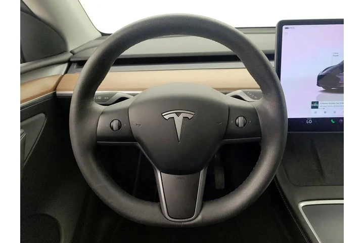 $34998 : Tesla Model Y 2023 4dr Cross image 10